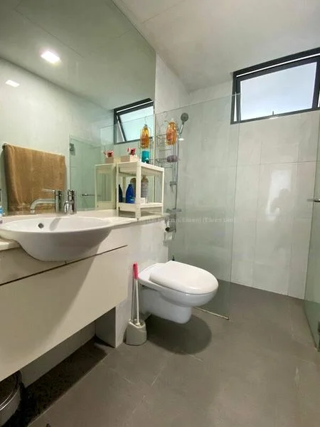 WATERMARK ROBERTSON QUAY 6