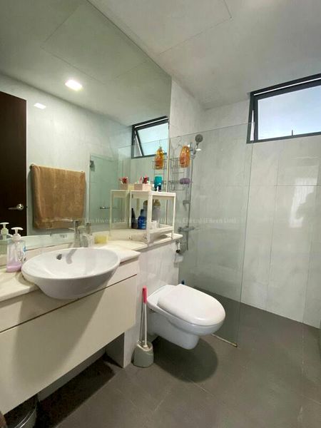 WATERMARK ROBERTSON QUAY 11