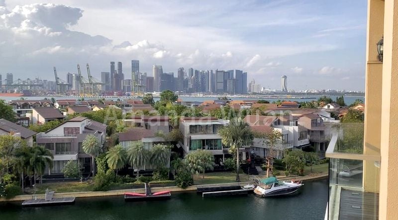 THE BERTH BY THE COVE 11