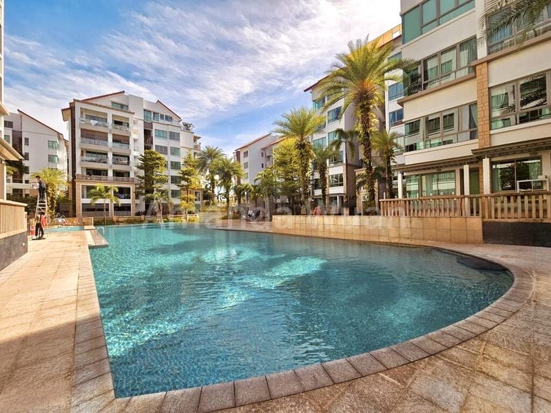 THE BERTH BY THE COVE 14