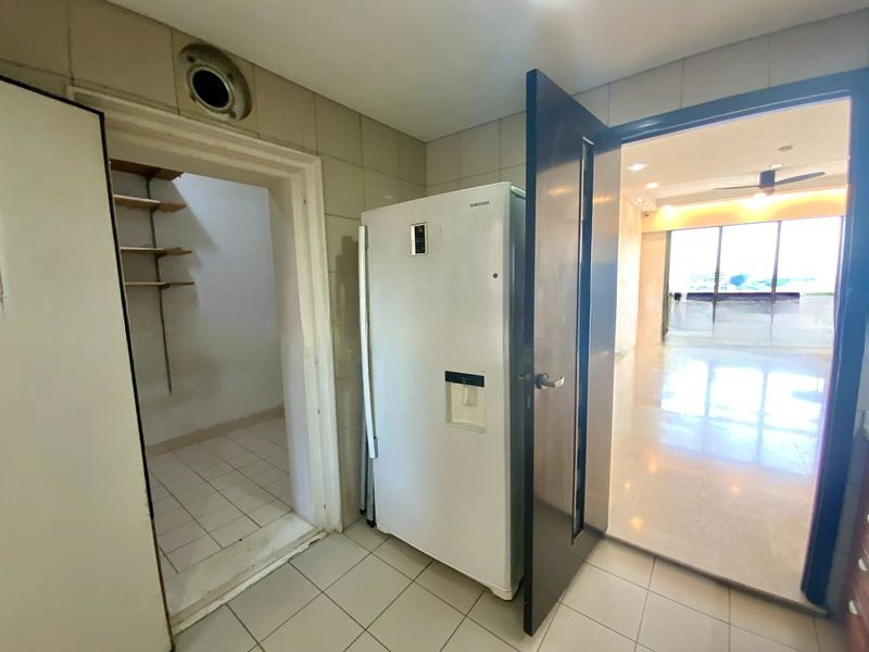 SUNHAVEN 8