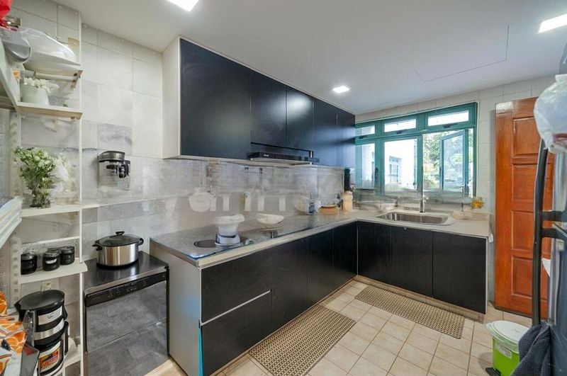 BALLOTA PARK CONDOMINIUM 3