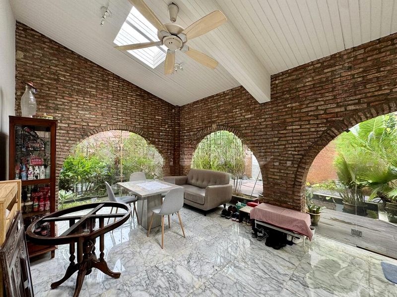 ADELPHI PARK ESTATE 9
