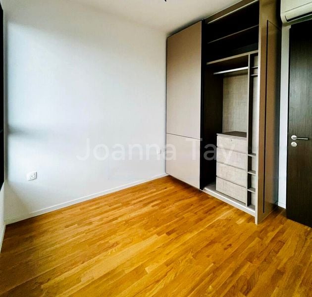 AVENUE SOUTH RESIDENCE 7