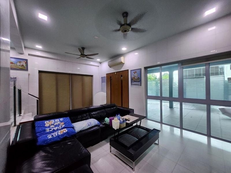 GOLDEN HILL ESTATE 12