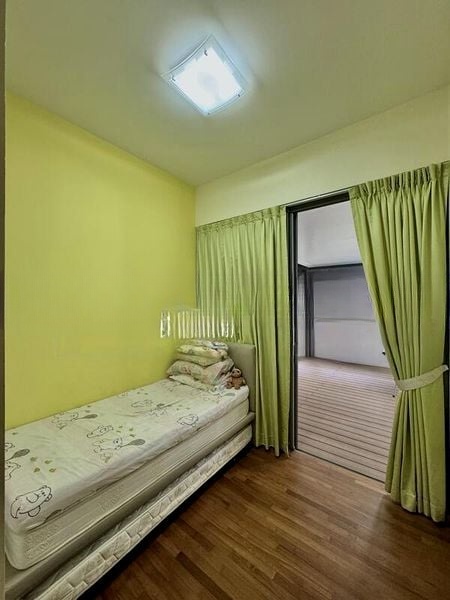 ELLIOT AT THE EAST COAST 7