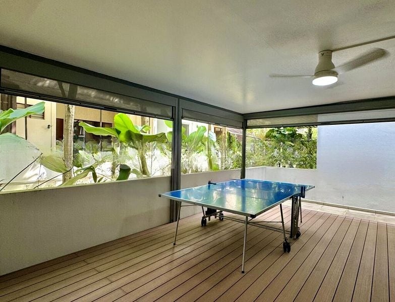 ELLIOT AT THE EAST COAST 5