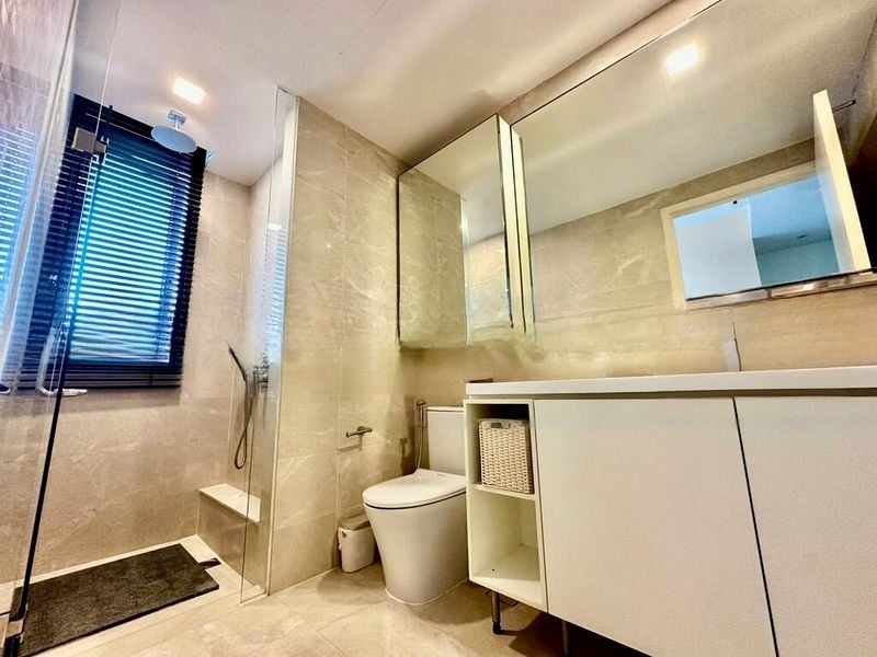 KINGSFORD . HILLVIEW PEAK 3