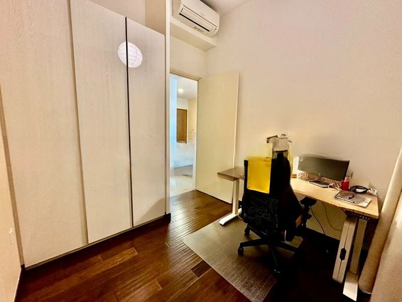 KINGSFORD . HILLVIEW PEAK 2