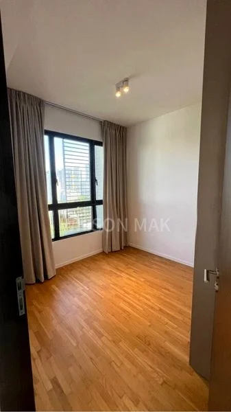 AVENUE SOUTH RESIDENCE 5