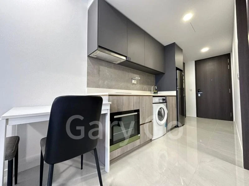 RIVERFRONT RESIDENCES 8