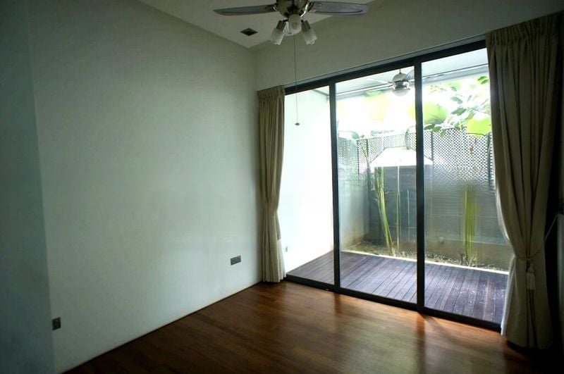 HOLLAND RESIDENCES 7