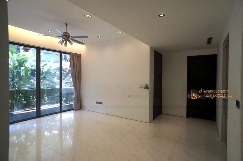 HOLLAND RESIDENCES 1