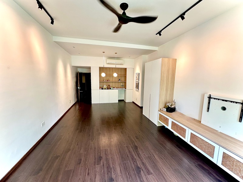 LANDBAY CONDOMINIUM 15
