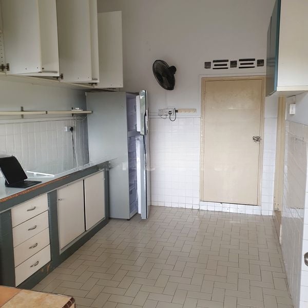 WATTEN ESTATE 3