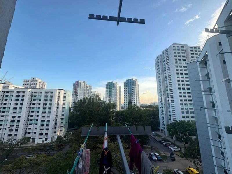 JURONG EAST ST 13 10