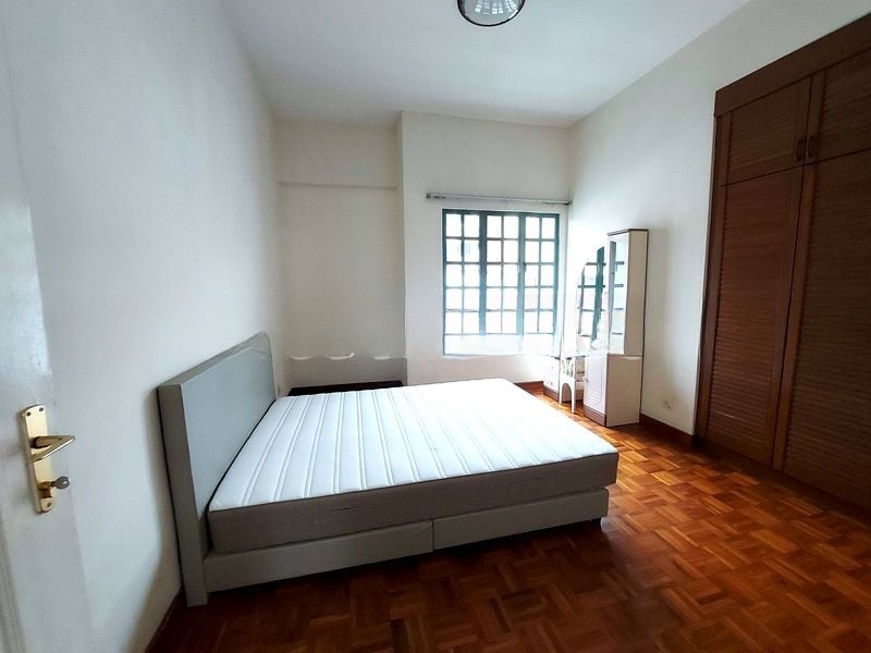 GOLD COAST CONDOMINIUM 3