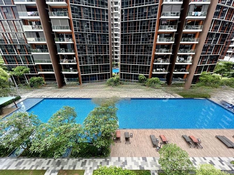 SIMS URBAN OASIS 8
