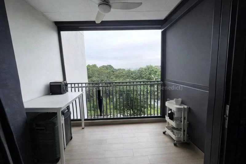 TREASURE AT TAMPINES 6