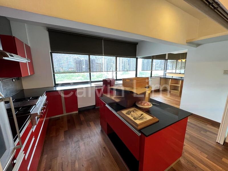 TOWNHOUSE APARTMENTS 12