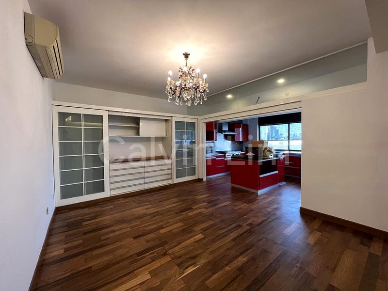 TOWNHOUSE APARTMENTS 14