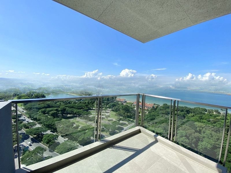 SEASIDE RESIDENCES 4