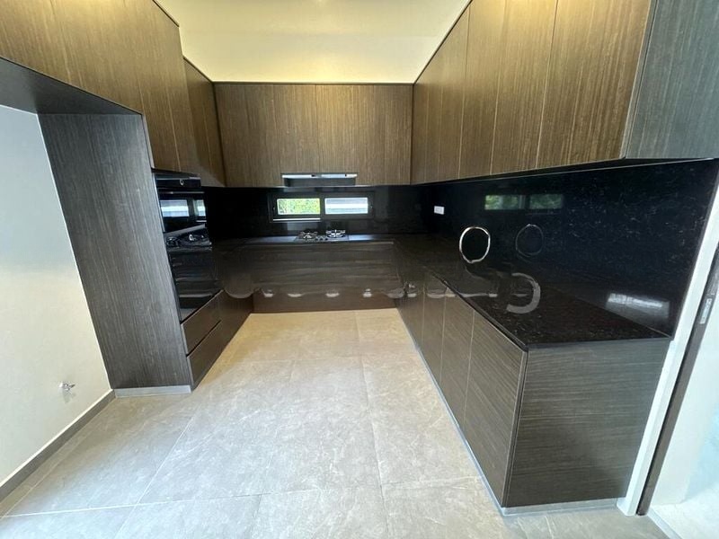 HOLLAND GARDENS 7