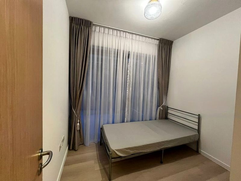 THE LAKEFRONT RESIDENCES 8