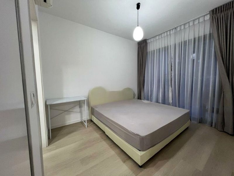 THE LAKEFRONT RESIDENCES 3