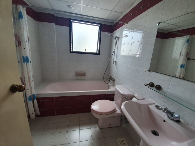 CENTRAL GREEN CONDOMINIUM 31