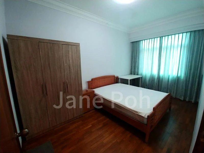 LE HILL CONDOMINIUM 8