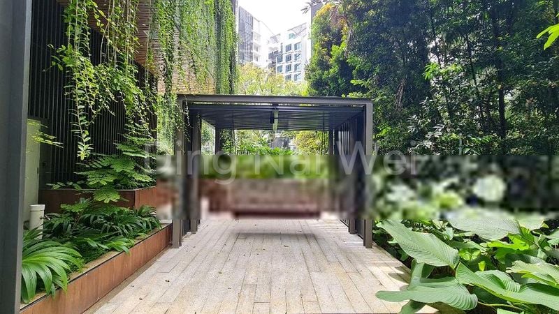 SLOANE RESIDENCES 12