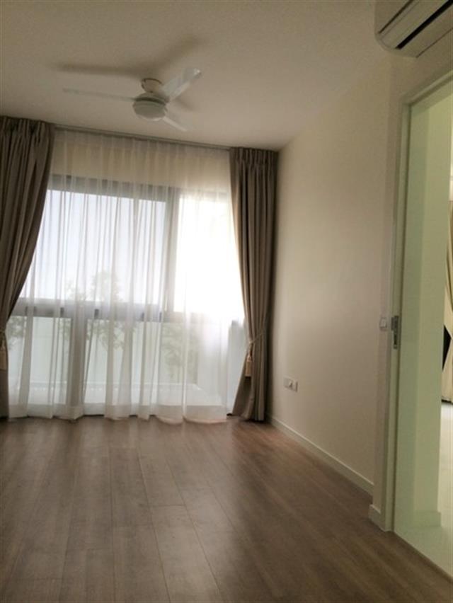 THE LAKEFRONT RESIDENCES 13