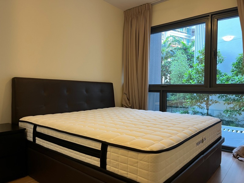 THE LAKEFRONT RESIDENCES 15