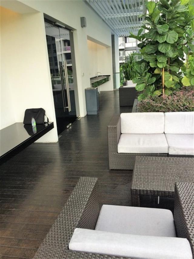 THE LAKEFRONT RESIDENCES 26