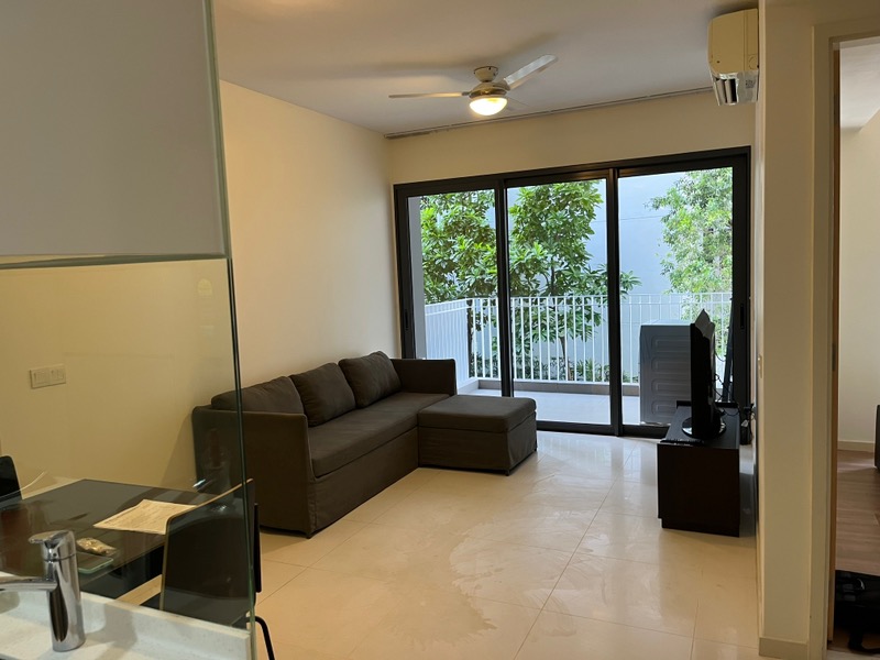 THE LAKEFRONT RESIDENCES 31