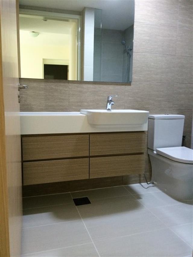 THE LAKEFRONT RESIDENCES 38