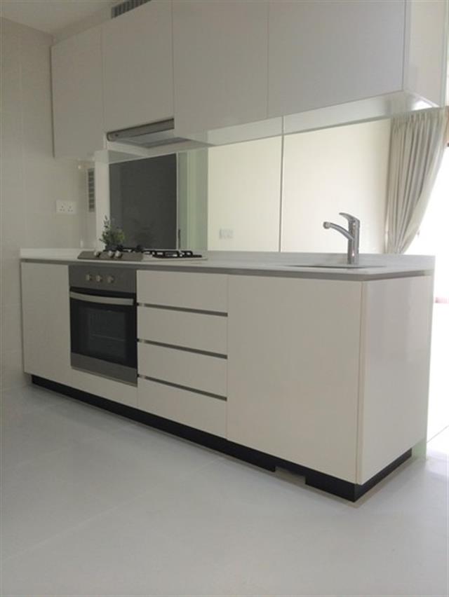 THE LAKEFRONT RESIDENCES 47