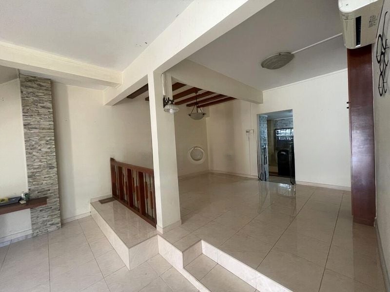 THOMSON GARDEN ESTATE 6
