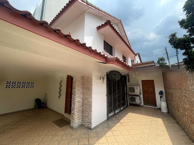 THOMSON GARDEN ESTATE 10