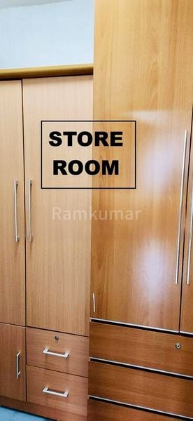 WELLINGTON CIRCLE 11