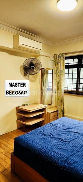 WELLINGTON CIRCLE 15