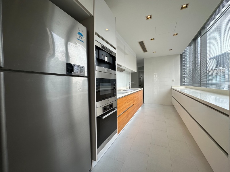 HELIOS RESIDENCES 11