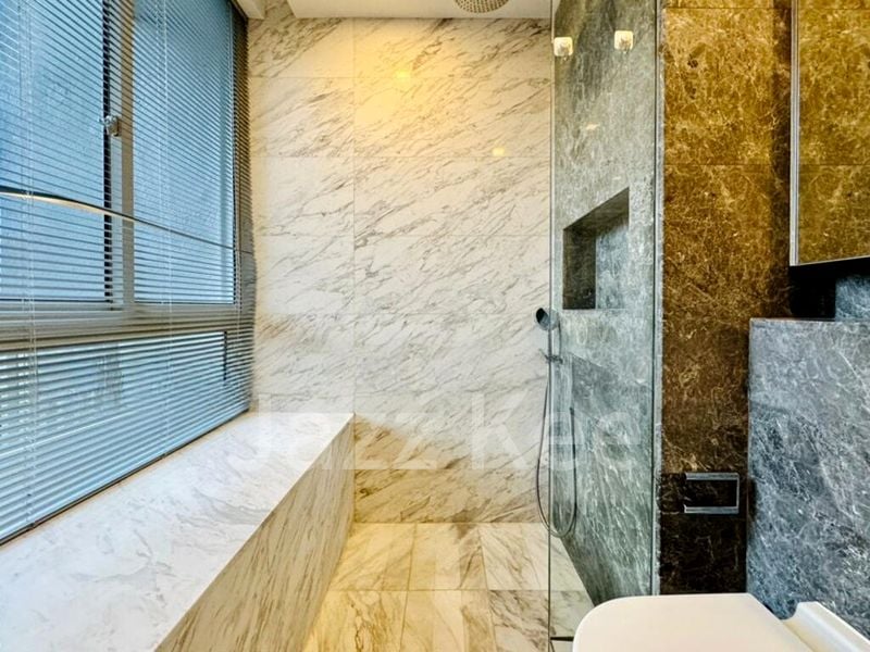 THE PEAK @ CAIRNHILL II 15