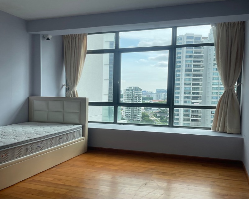 THE LINCOLN RESIDENCES 11