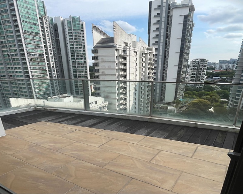 THE LINCOLN RESIDENCES 21