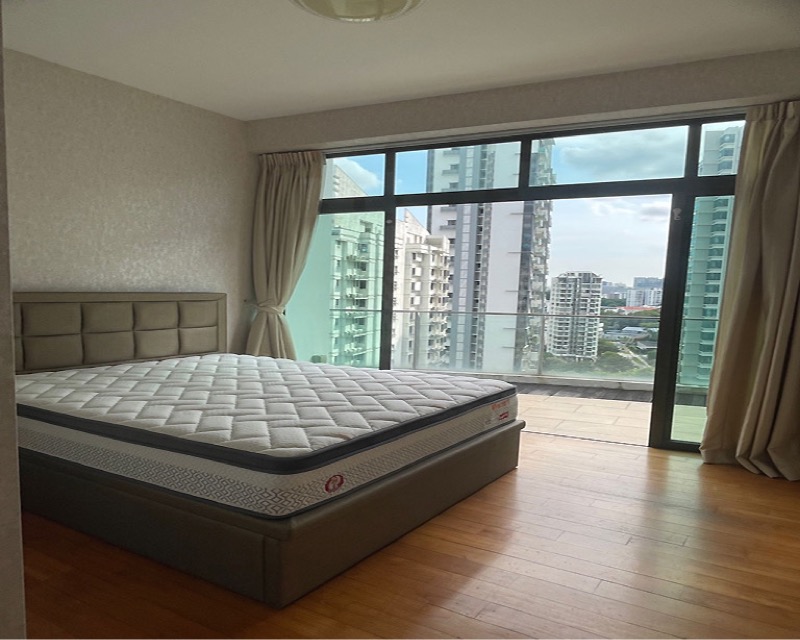 THE LINCOLN RESIDENCES 25