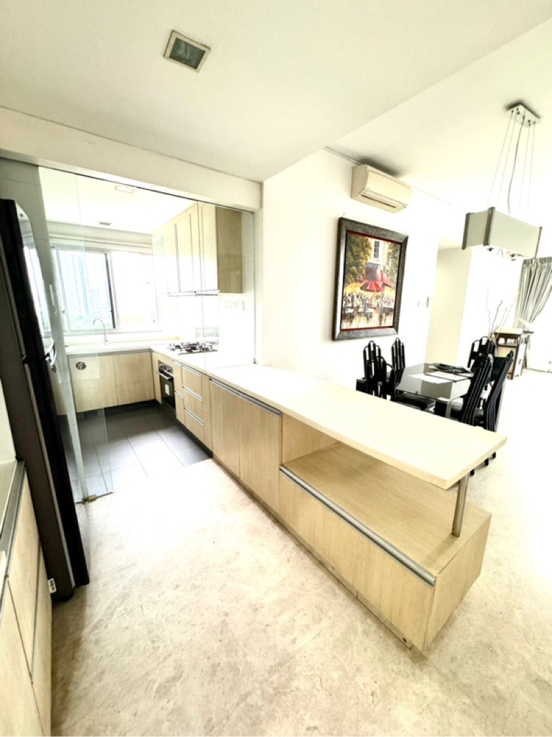 THE PARC CONDOMINIUM 2