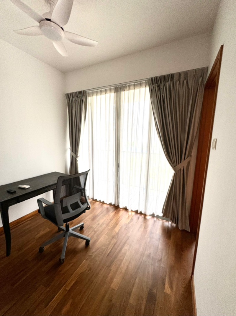 THE PARC CONDOMINIUM 12