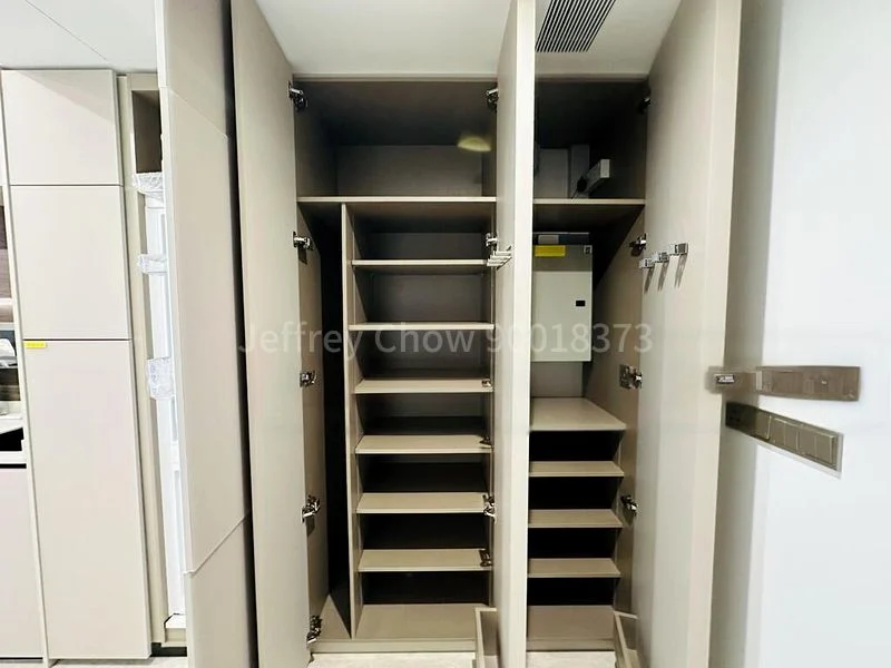 THE REEF AT KING'S DOCK 11